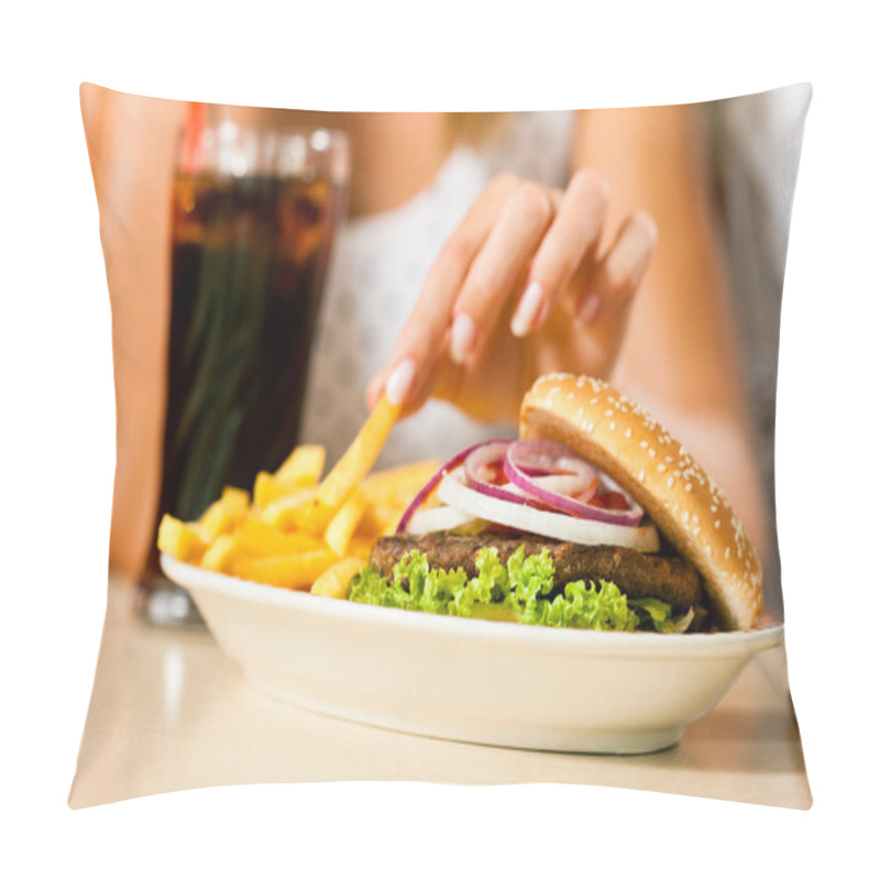 Personality  Women Eating Hamburger And Drinking Soda Pillow Covers