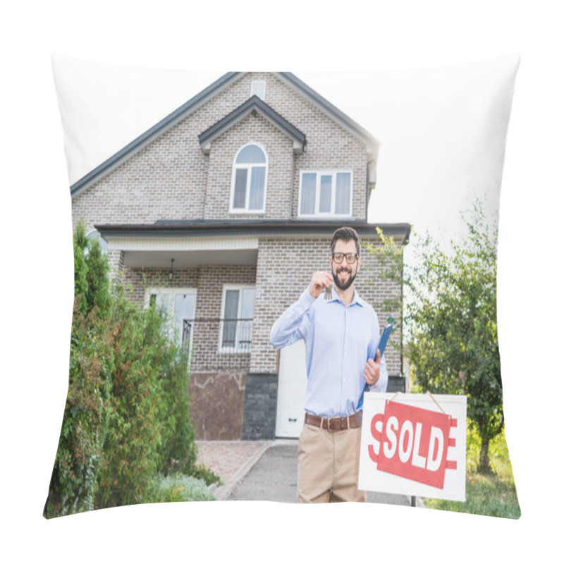 Personality  Realtor With Keys Of Sold House Pillow Covers