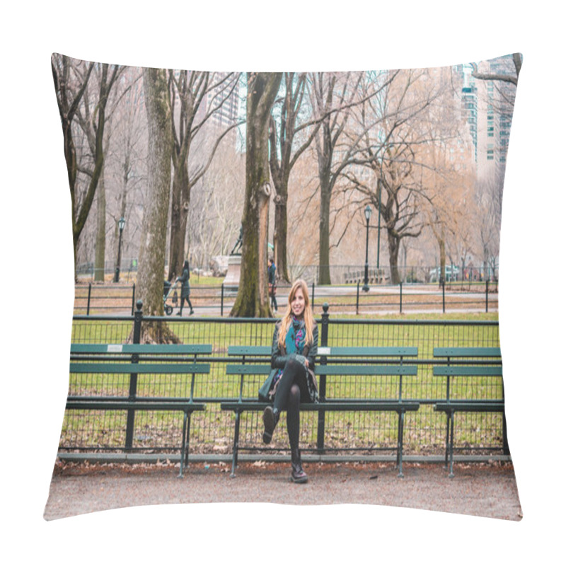 Personality  Gir Sitting On A Bench L In Front Of Trees At The Central Park I Pillow Covers