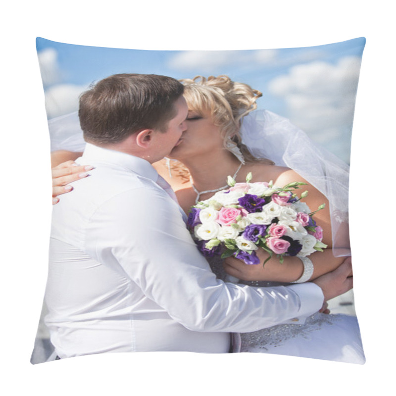 Personality  Newly Married Couple Kissing Against Blue Sky Pillow Covers