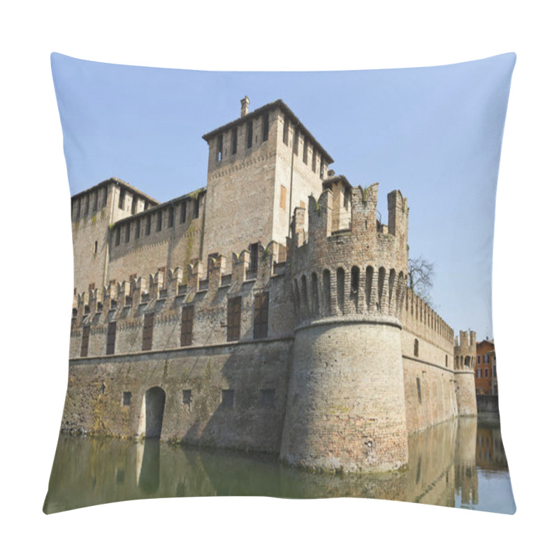 Personality  Rocca Sanvitale In Fontanellato Pillow Covers