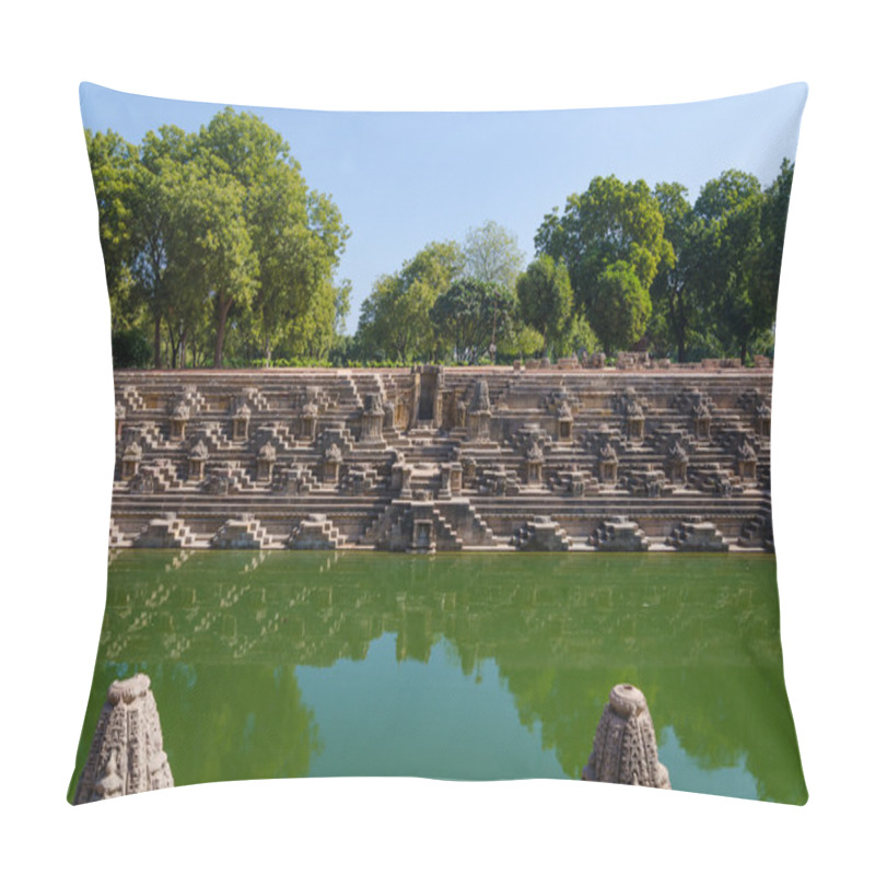 Personality  Stepwell At Sun Temple Modhera In Ahmedabad Pillow Covers