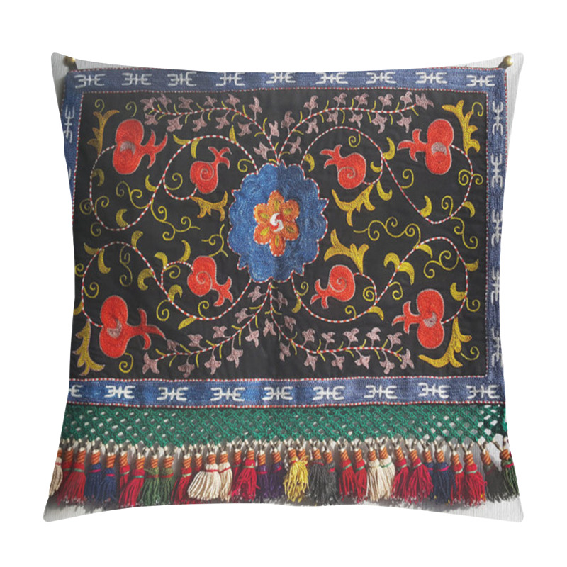 Personality  Suzane - Embroidery Of Wall Tapestries Pillow Covers