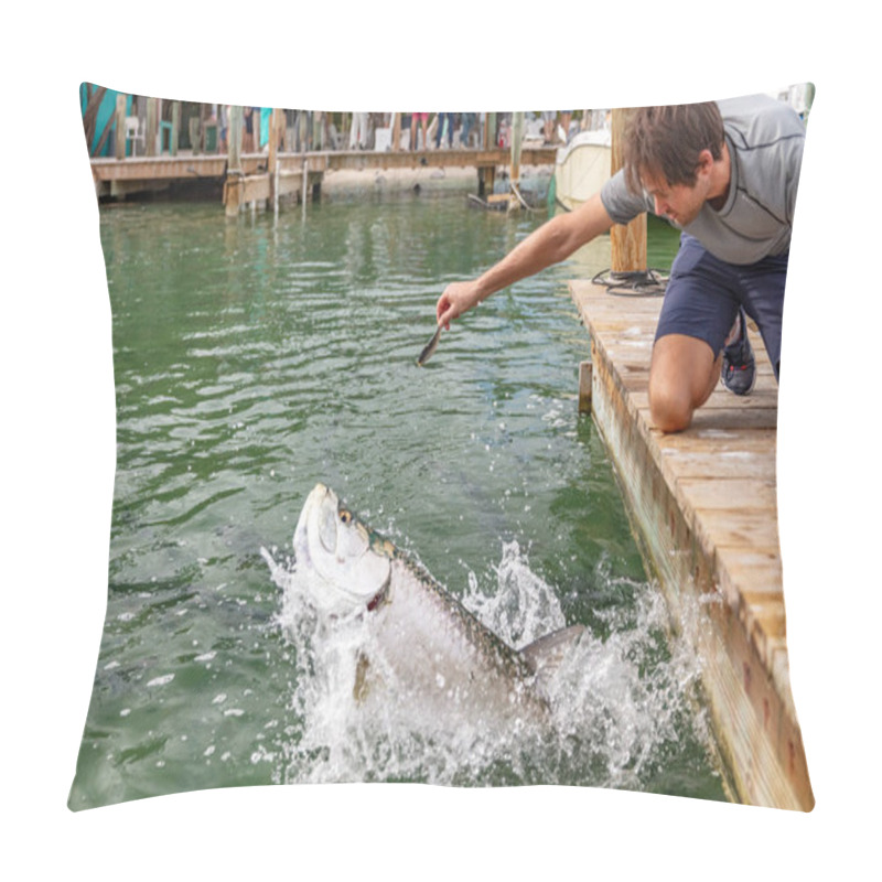 Personality  Feeding Tarpon At Famous Tourist Attraction In Islamorada, Florida Keys, USA Summer Travel Tourism Holiday Pillow Covers