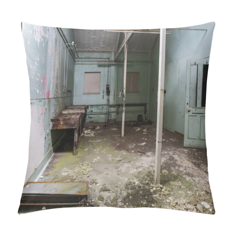 Personality  Old Abandoned Building Pillow Covers