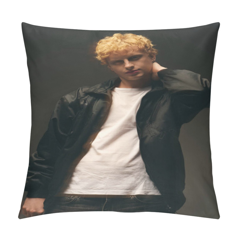 Personality  A Young Man Displays Contemporary Holiday Fashion In An Artistic Setting, Featuring Casual Styles. His Confident Pose Highlights A Trendy Look For Festive Gatherings. Pillow Covers