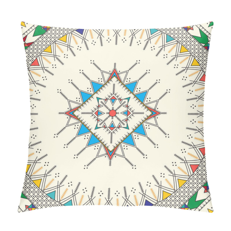 Personality  Decorative Geometric Repeating Pattern Inspired By Al-Qatt Al-Asiri Traditional Paintings Pillow Covers