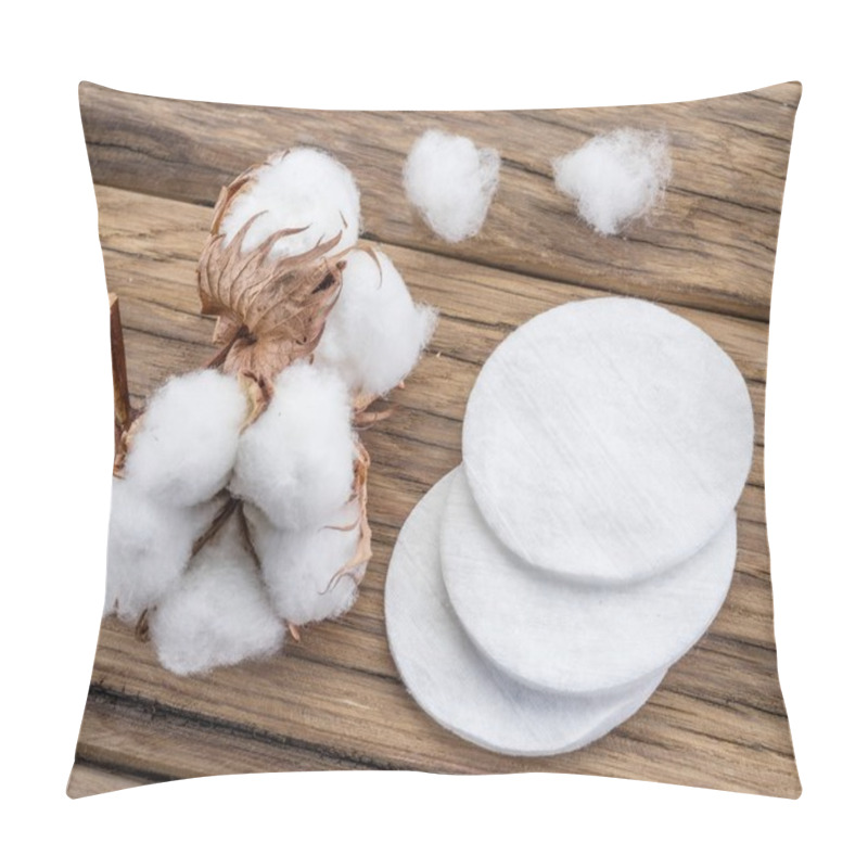 Personality  Fluffy Cotton Ball And Cotton Swabs And Pads On Wooden Table. Pillow Covers