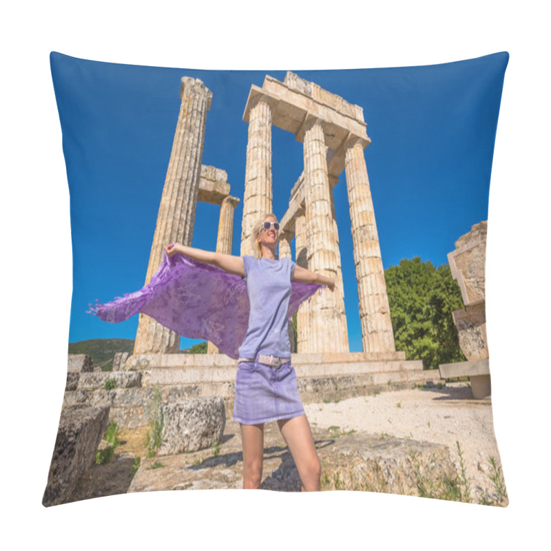 Personality  Happy Tourist At Zeus Temple Pillow Covers