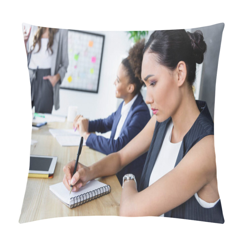 Personality  Asian Businesswoman At Conversation Pillow Covers