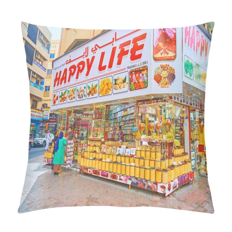 Personality  DUBAI, UAE - MARCH 2, 2020: The Large Spice Store Of Deira Grand Souq (market) With Large Amount Of Boxes With Spices, Flower Petals, Herbs, Dried Fruits, Nuts And Tea, On March 2 In Dubai Pillow Covers