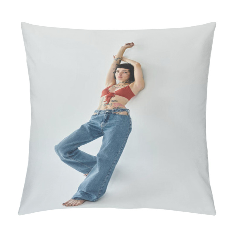 Personality  A Trendy Woman Poses Elegantly, Highlighting Her Tattoos And Unique Style. Pillow Covers