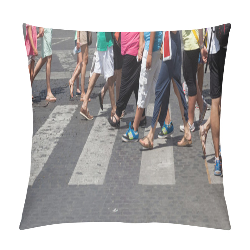 Personality  Crowd Of People Crossing The Street At The Pedestrian Crossing Pillow Covers