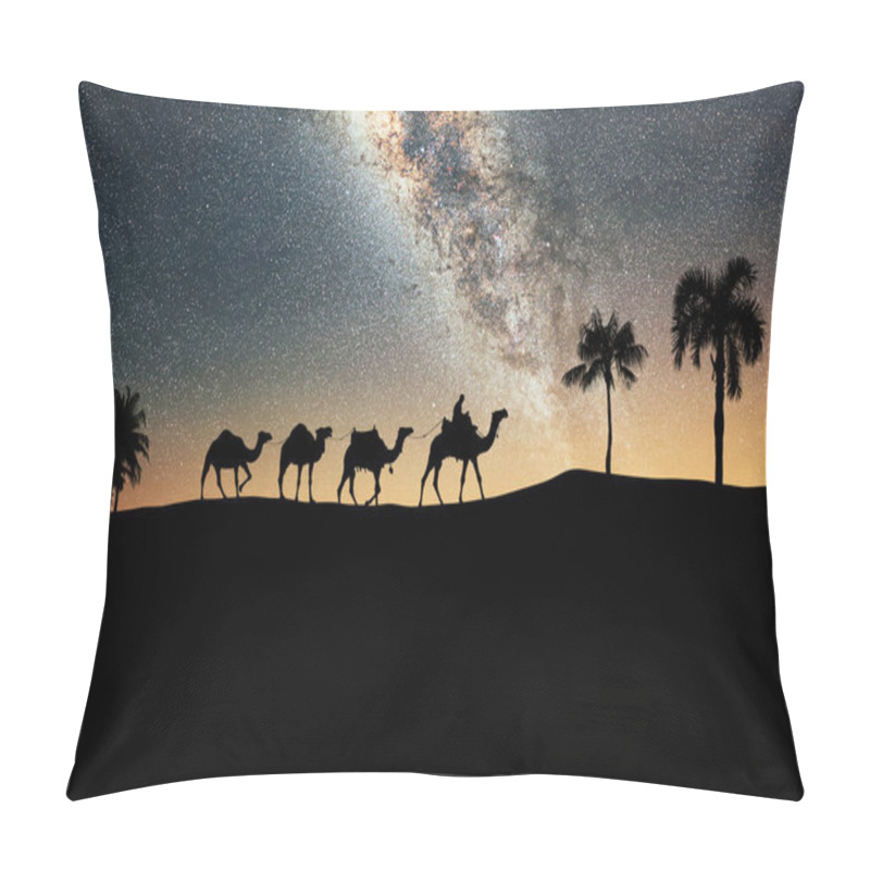 Personality  Camel Caravan Moving In The Sahara Desert At Night Pillow Covers