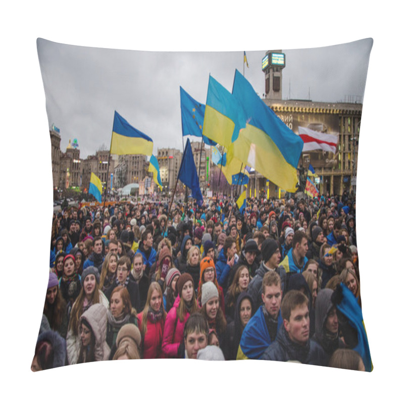 Personality  November 26 Students At EuroMaidan Pillow Covers