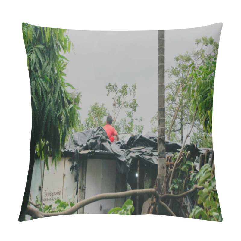 Personality  Howrah, West Bengal, India - 21st May 2020 : Super Cyclone Amphan Uprooted Tree Which Fell On Roof And Severly Damaged It. A Desparate Man Is Trying To Repair The Roof Top. Pillow Covers