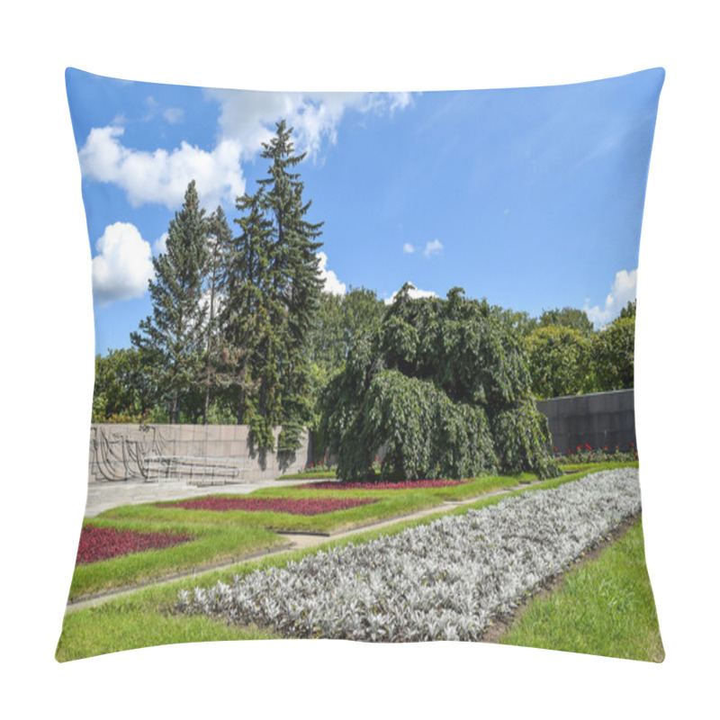 Personality  Piskaryovskoye Memorial Cemetery In Leningrad. Pillow Covers