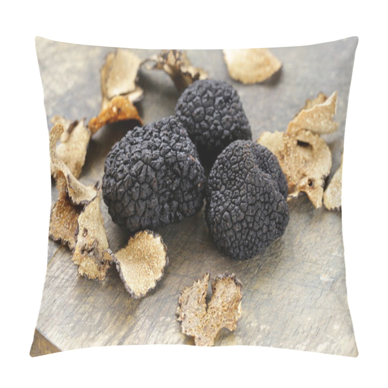 Personality  Expensive Rare Black Truffle Mushroom - Gourmet Vegetable Pillow Covers