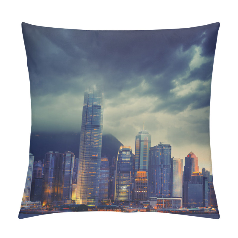 Personality  Hong Kong Cityscape In Stormy Weather - Amazing Atmosphere Pillow Covers