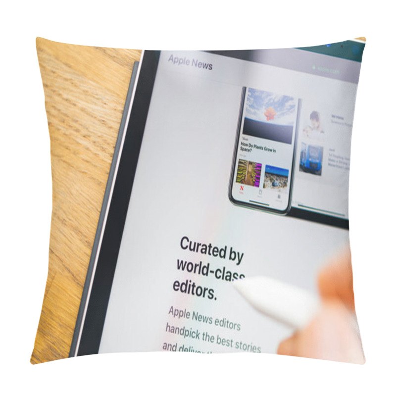 Personality  New Apple News Plus Subscription Service On Display Pillow Covers