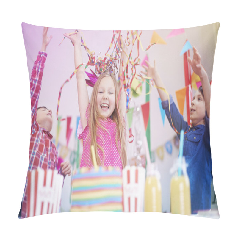 Personality  Birthday Party With The Best Friends Pillow Covers