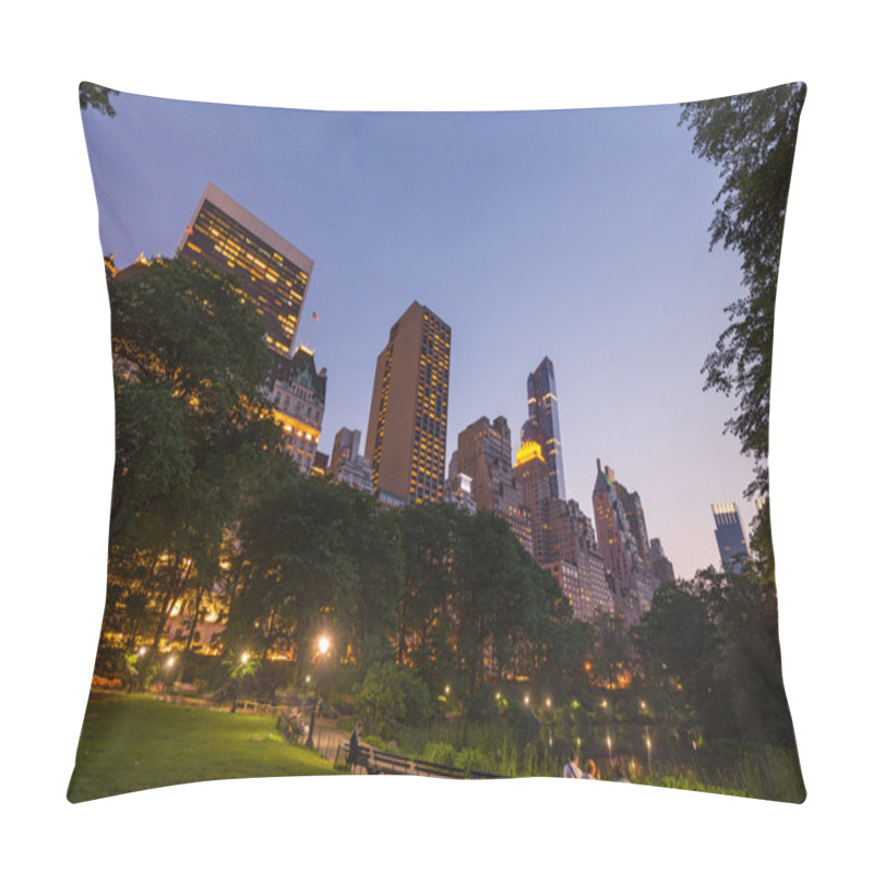 Personality  People Relaxing In Central Park In New York Pillow Covers