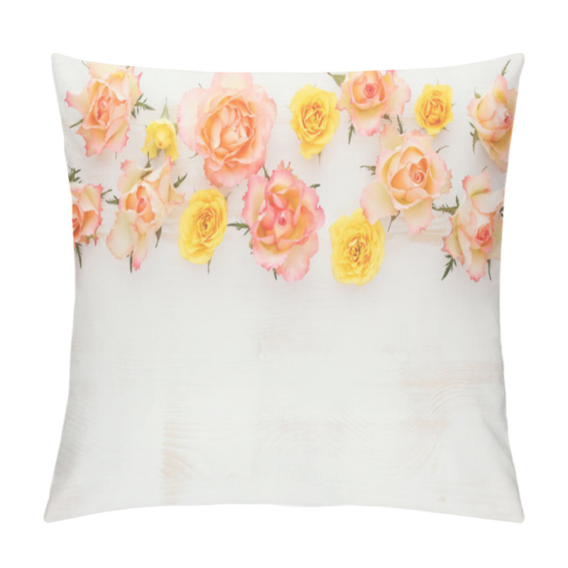 Personality  Assorted Roses Heads With Dew Pillow Covers