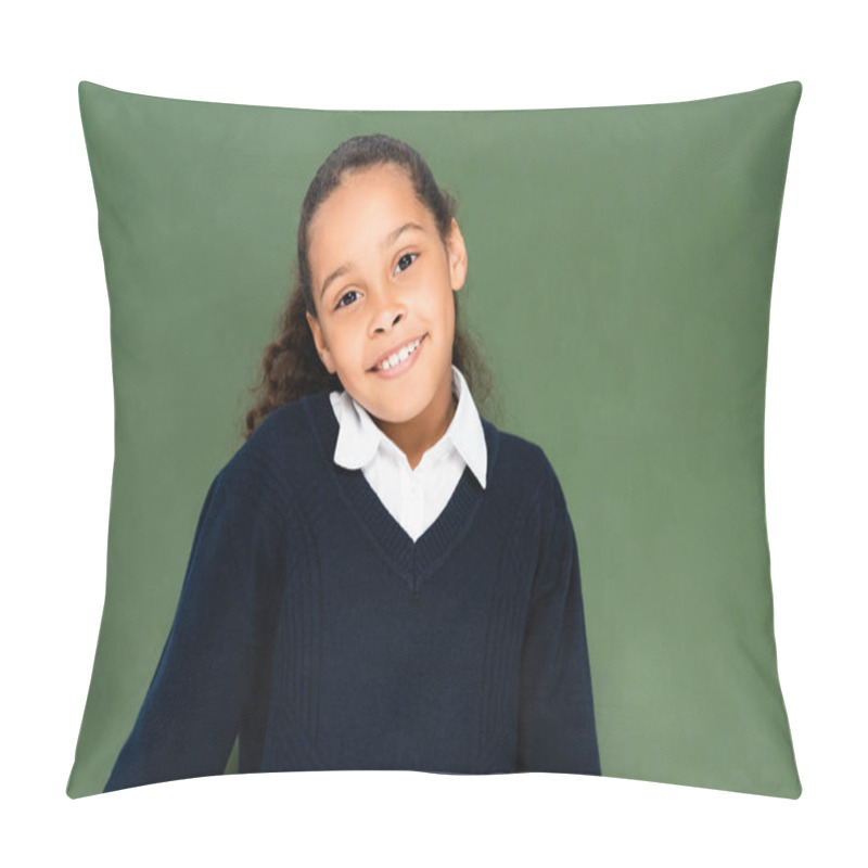 Personality  Cheerful African American Schoolgirl Shrugging While Standing Near Green Chalkboard And Smiling At Camera Pillow Covers