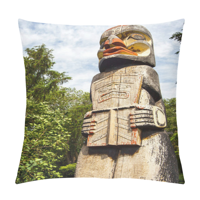 Personality  Haida Totem Pole At Alberta Legislature Bulding Edmonton Alberta Canada Pillow Covers