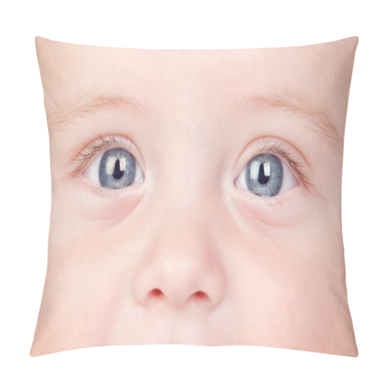 Personality  Beautiful Babe With Blue Eyes Pillow Covers