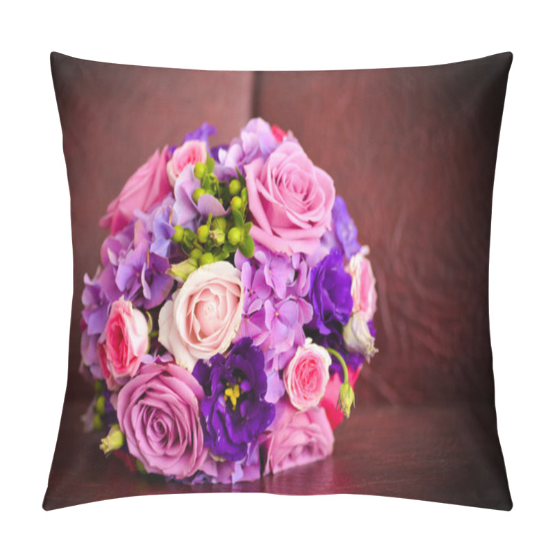 Personality  Wedding Bouquet With Pink Roses Pillow Covers