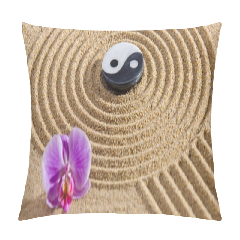 Personality  Japanese Zen Garten With Stone And Sand Pillow Covers