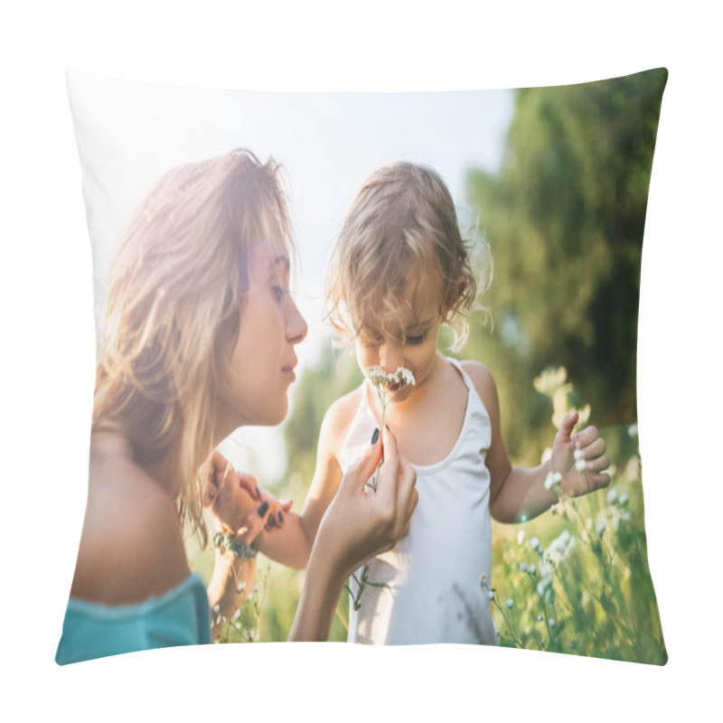 Personality  Sniffing Pillow Covers