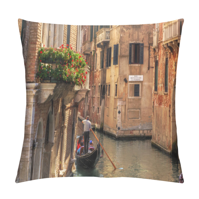 Personality  Venice, Italy. Gondola Floats On A Canal Among Old Venetian Architecture Pillow Covers