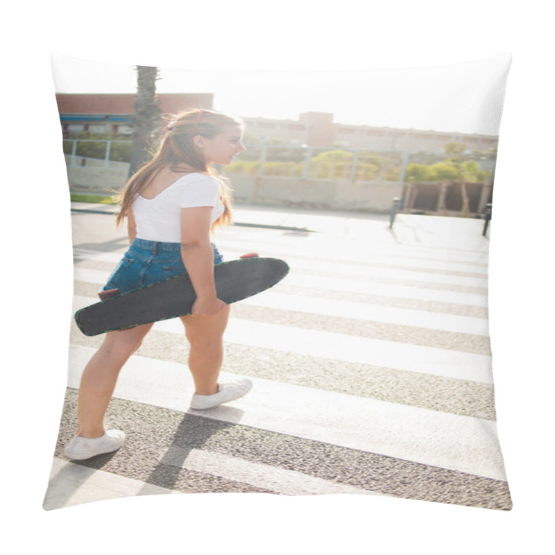 Personality  Woman With Longboard Crosses The Road Pillow Covers