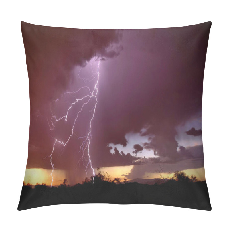 Personality  God Of Glory Thunders Pillow Covers