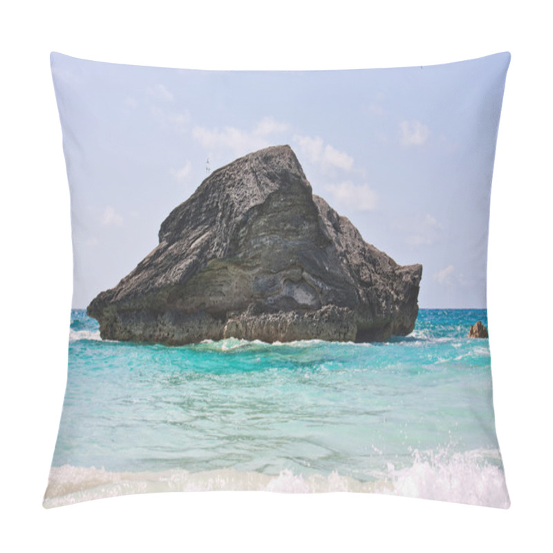 Personality  Rock In Ocean Pillow Covers