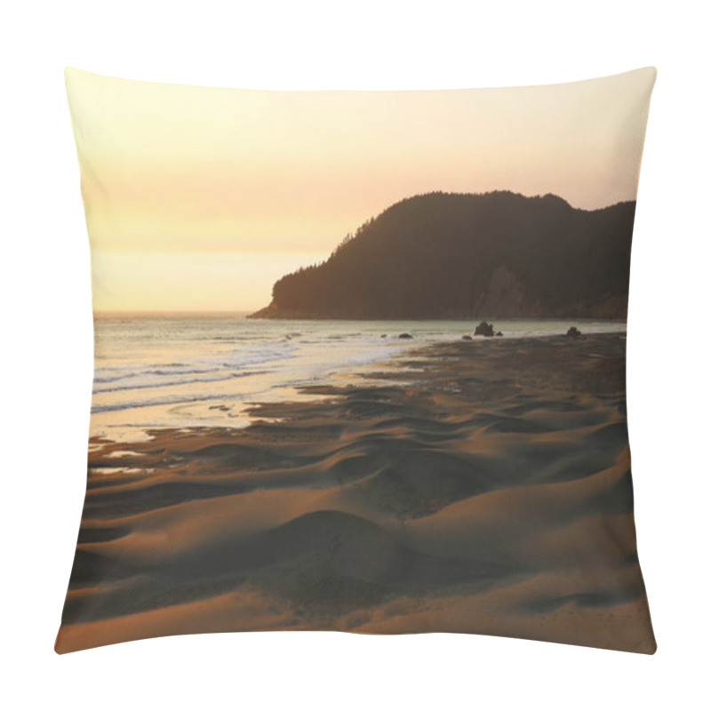 Personality  Warm Sunset Over The Pacific Ocean And The Beach, A Popular Spot For Surfers. Pillow Covers