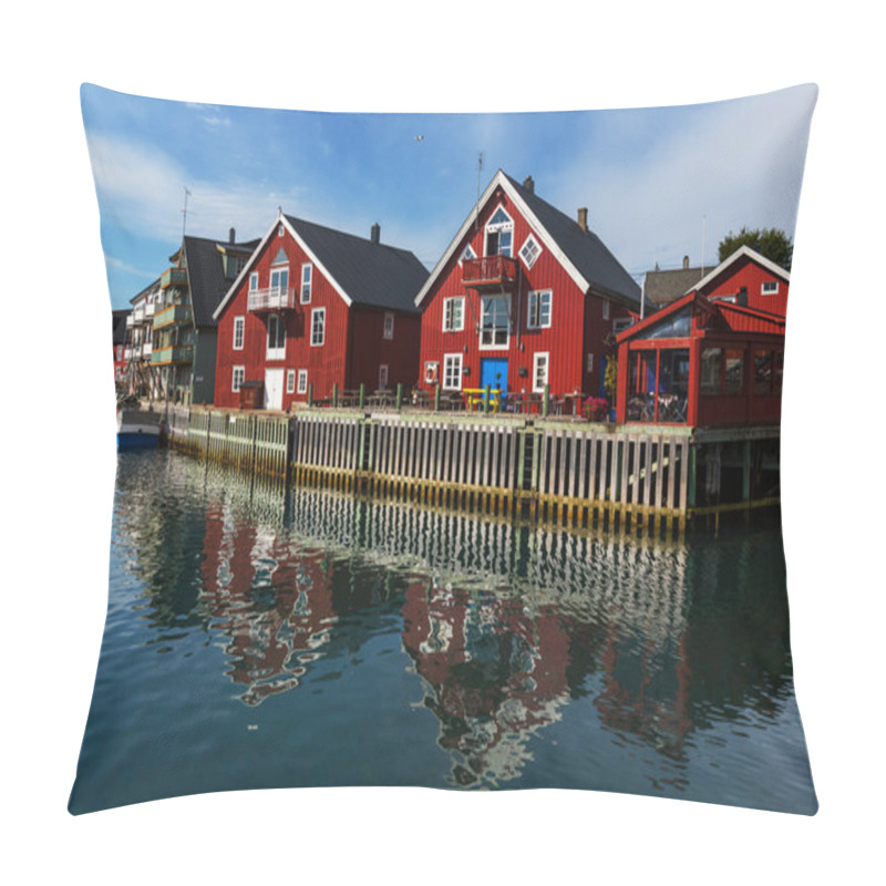 Personality  Huts In Norway Pillow Covers