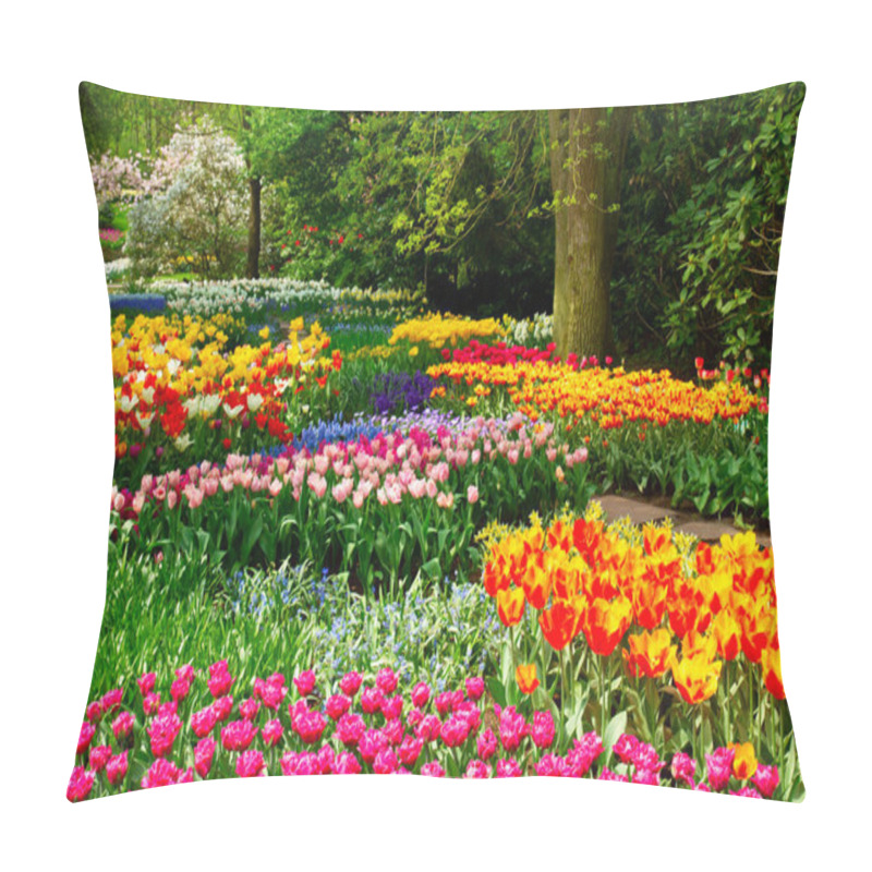 Personality  Fresh Lawn With Flowers Pillow Covers