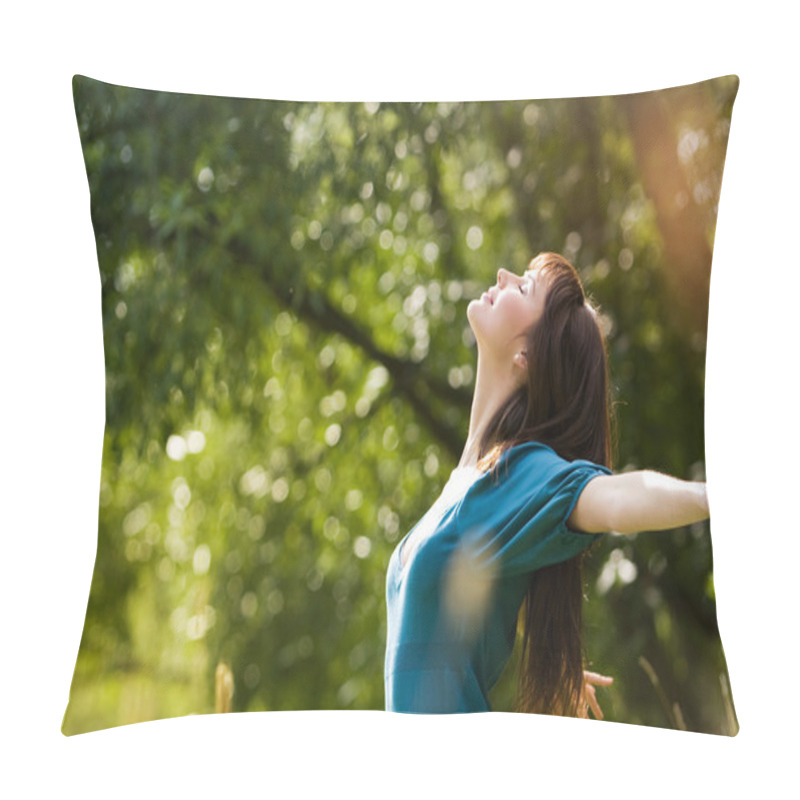 Personality  Young Beautiful Girl On A Meadow Pillow Covers