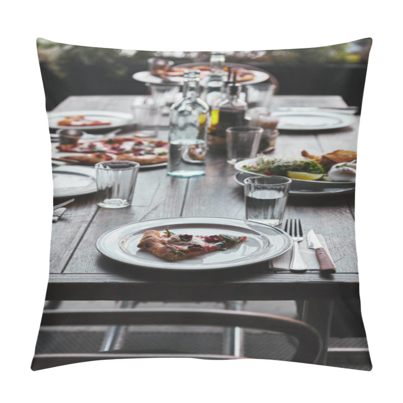 Personality  Tasty Pizza And Salad On Table At Modern Restaurant Pillow Covers