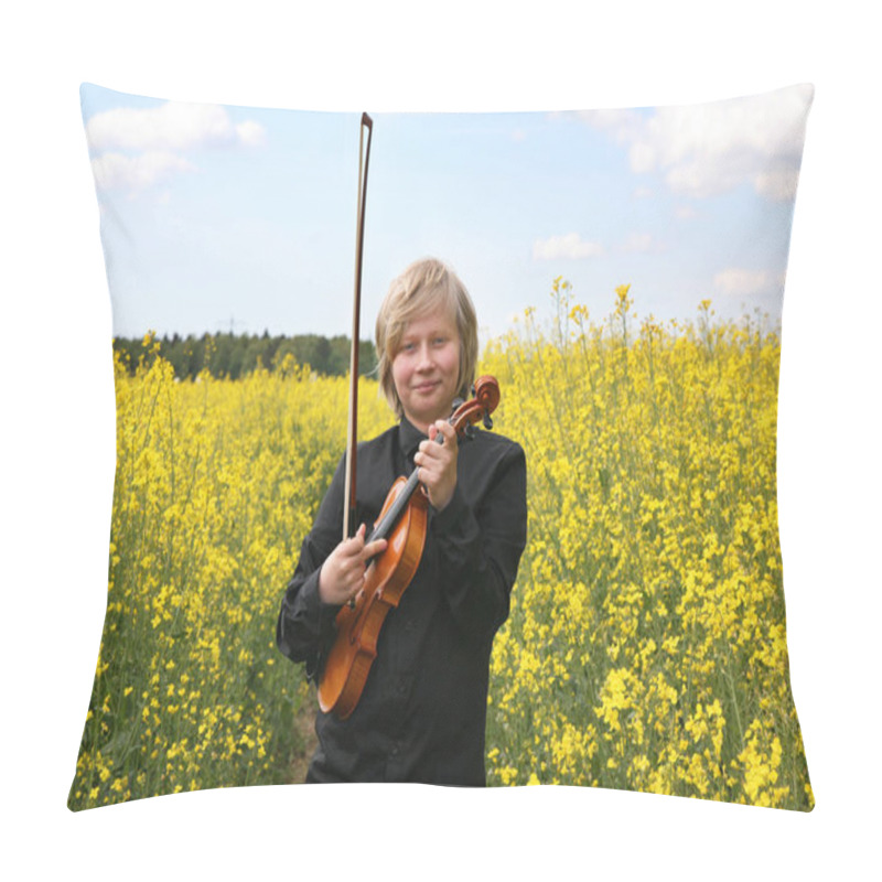 Personality  Young Teenager With Violin Pillow Covers