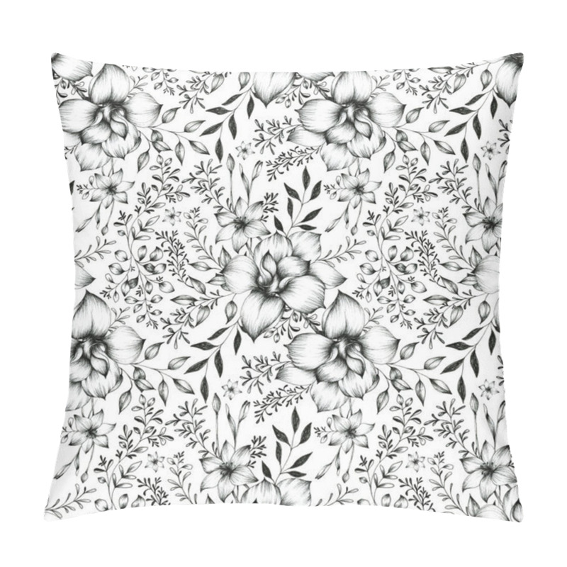 Personality  Floral Seamless Pattern With Leaves And Flowers. Doodles Ornament. Pillow Covers