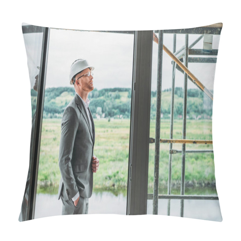 Personality  Side View Of Handsome Architect In Suit And Hard Hat Standing On Terrace At Construction Site Pillow Covers