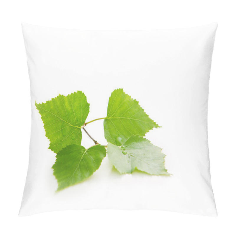 Personality  Fresh Green Leaves Isolated. Pillow Covers