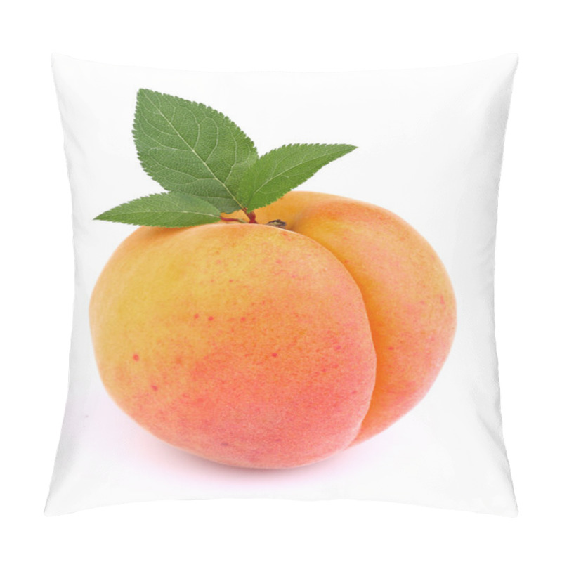 Personality  Ripe Apricot With Leaf Pillow Covers