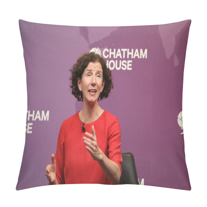 Personality  UK Minister Of State For Development Anneliese Dodds Speaking At Chatham House About The Labour Governments Development Priorities, On 17 October, 2024 Pillow Covers