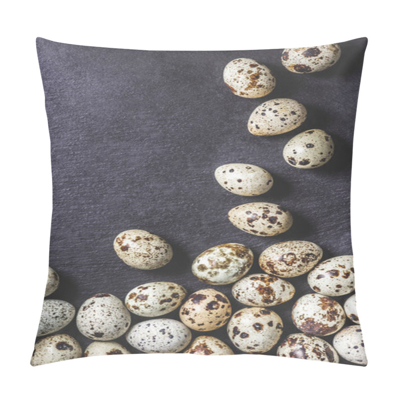 Personality  Top View Of Organic Unshelled Quail Eggs On Black Background Pillow Covers