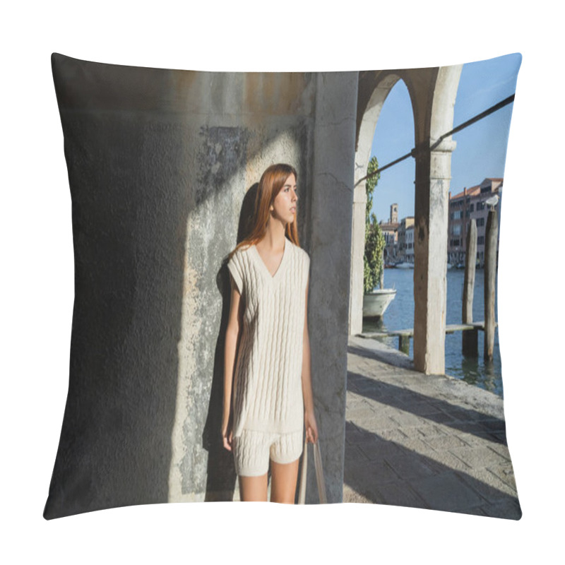 Personality  Young Woman Standing In Sunlight Near Wall And Looking At Grand Canal In Venice Pillow Covers